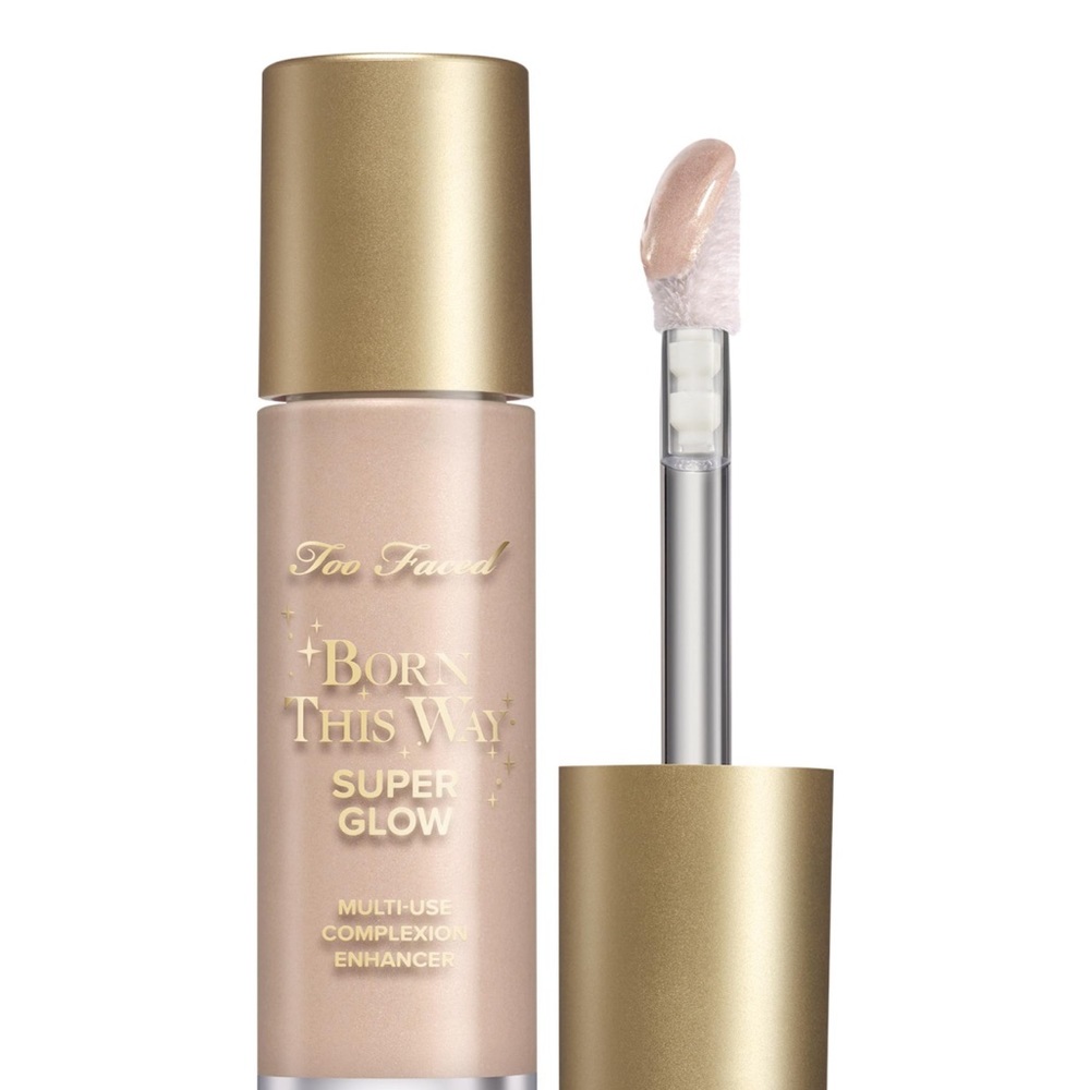 Born This Way Super Glow
Multi-Use Highlighting Skin Enhancer Polished petal